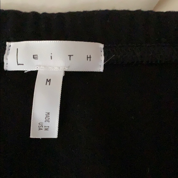 Blazer - Picture 5 of 5